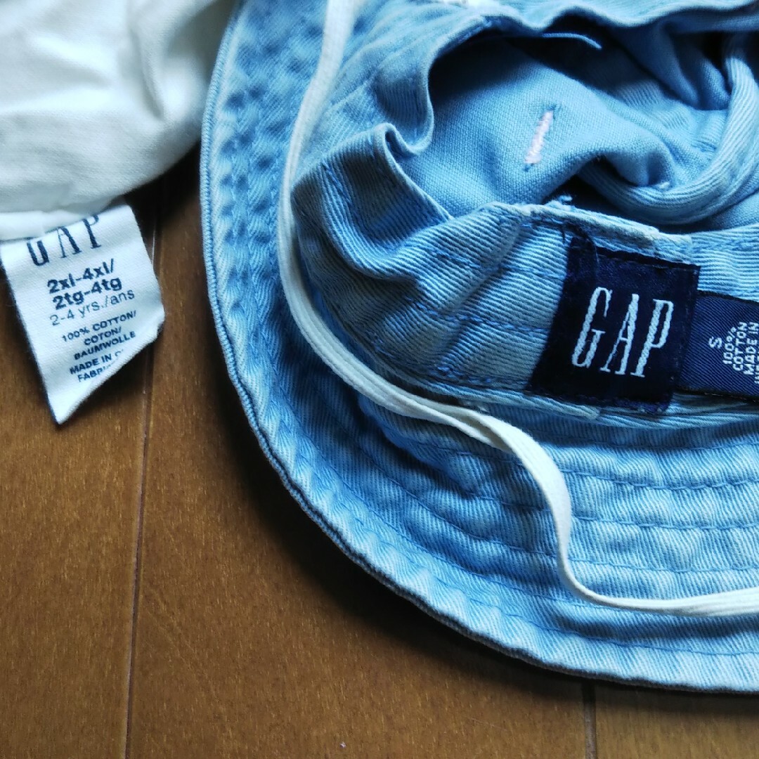 GAP 帽子3点セット キッズ/ベビー/マタニティのこども用ファッション小物(帽子)の商品写真