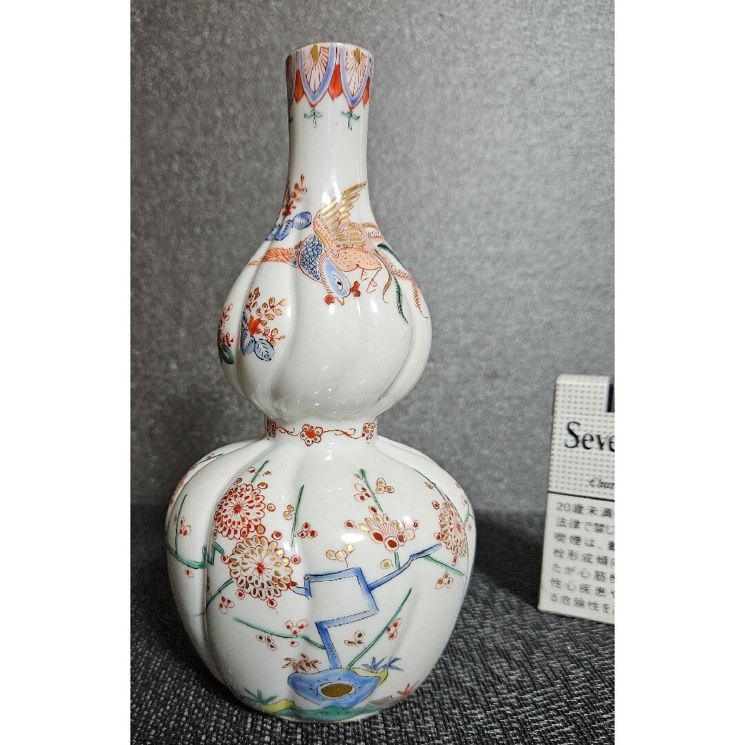 明治時代頃 錦手金彩色絵 鎬造 柿右衛門様式 鳳凰に梅 明治時代頃 錦手金彩色絵 鎬造 柿右衛門様式 鳳凰に梅