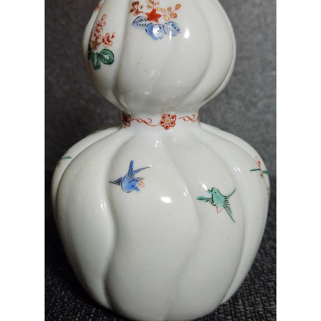 明治時代頃 錦手金彩色絵 鎬造 柿右衛門様式 鳳凰に梅 桐文に鳥 徳利 花入れ