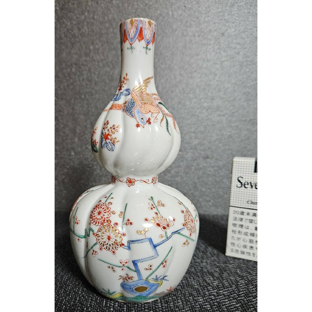 明治時代頃 錦手金彩色絵 鎬造 柿右衛門様式 鳳凰に梅 桐文に鳥 徳利 花入れ