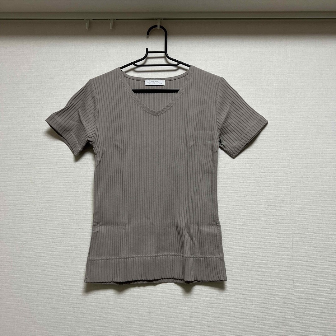 UNITED ARROWS green label relaxing(ユナイテッドアローズグリーンレーベルリラクシング)の◆green label relaxing◆リブ風VネックTシャツ(グレージュ) レディースのトップス(カットソー(半袖/袖なし))の商品写真