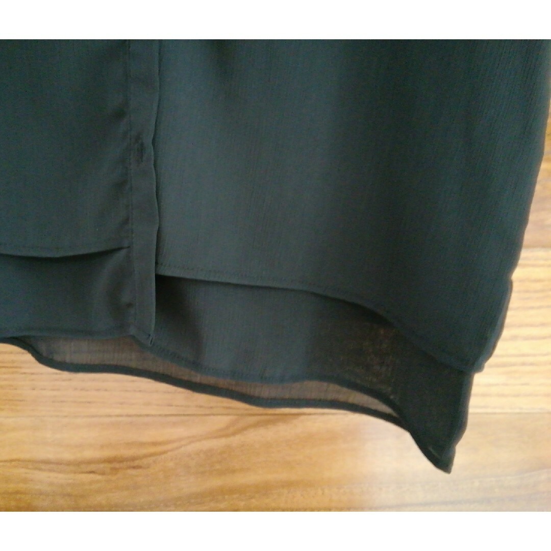 黒　袖フリフリ半袖ブラウス　通販で新品購入 レディースのトップス(シャツ/ブラウス(半袖/袖なし))の商品写真