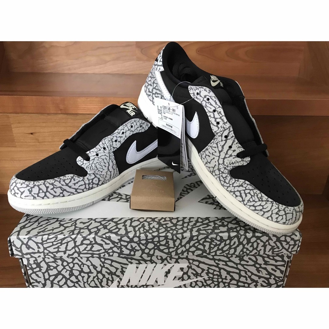 Air Jordan 1 Retro Low OG "Black Cement"