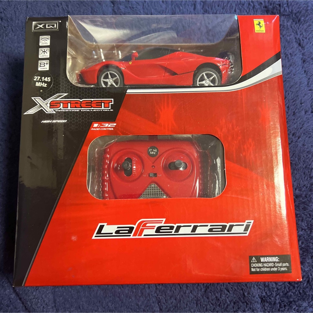 Ferrari(フェラーリ)のフェラーリ　ラジコン　LaFerrari エンタメ/ホビーのおもちゃ/ぬいぐるみ(ホビーラジコン)の商品写真