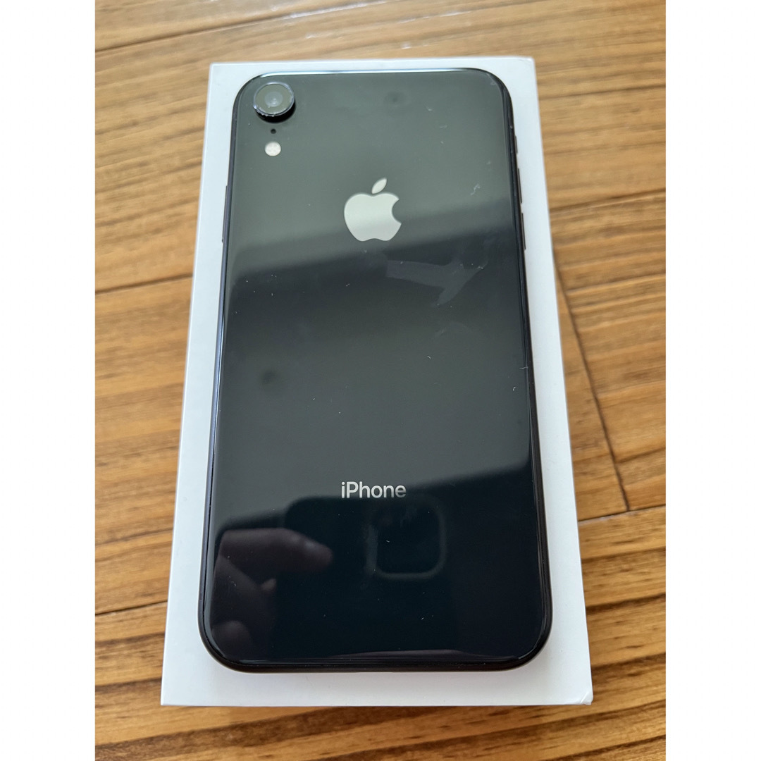 iPhone XR（ブラック）64GB