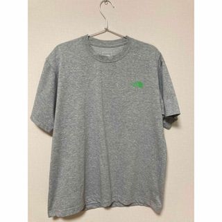 ザノースフェイス(THE NORTH FACE)の【値下げ不可】ノースフェイス バンダナ柄 バックプリントTシャツ　Lサイズ　(Tシャツ/カットソー(半袖/袖なし))