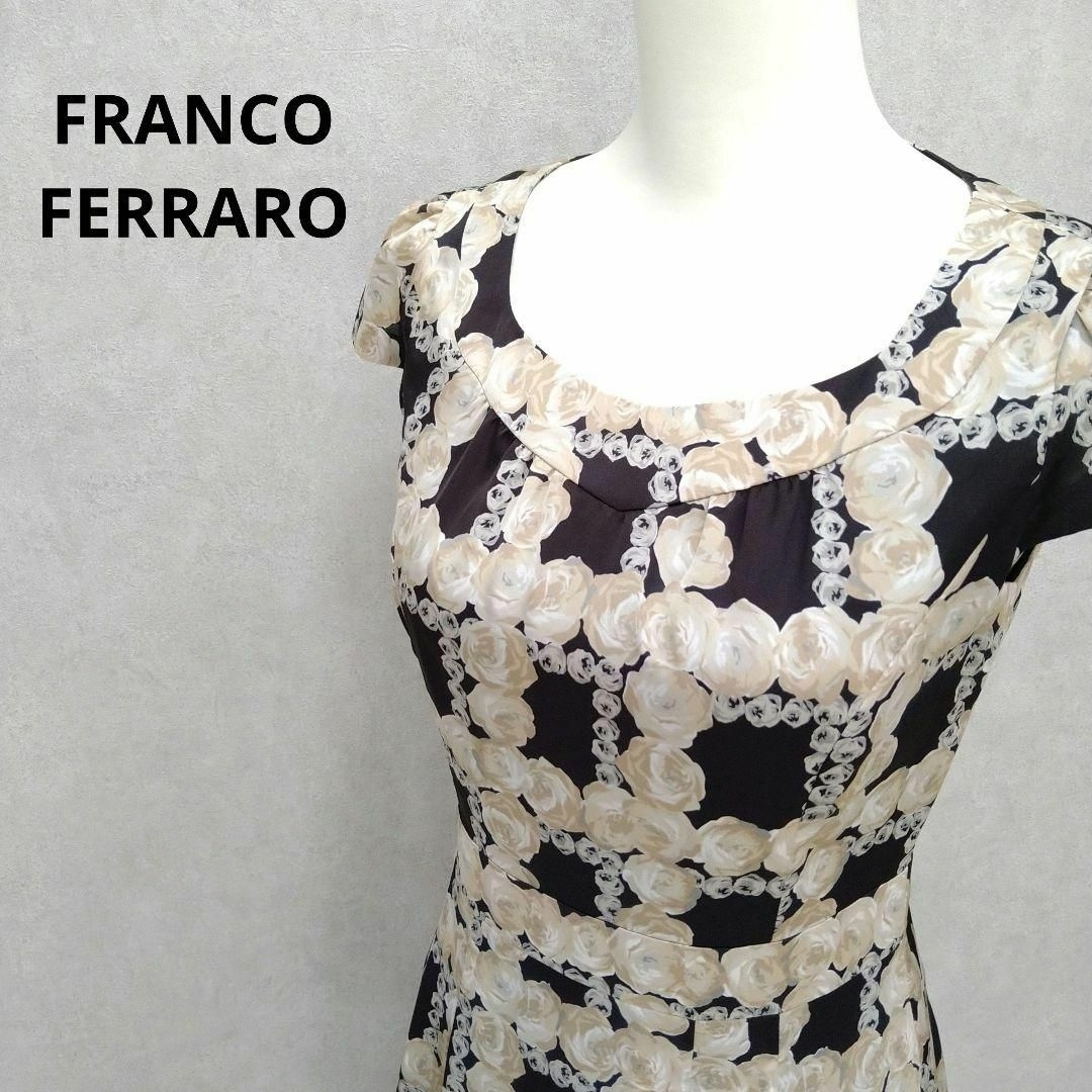 FRANCO FERRARO(フランコフェラーロ)の【古着】FRANCO FERRARO バラ柄　半袖ワンピース　2 レディースのワンピース(ひざ丈ワンピース)の商品写真