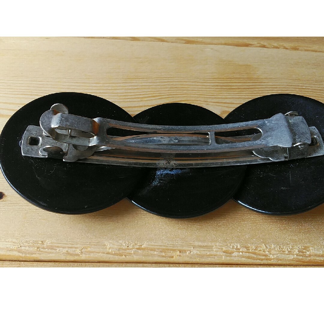 黒のサークルモチーフのバレッタ レディースのヘアアクセサリー(バレッタ/ヘアクリップ)の商品写真