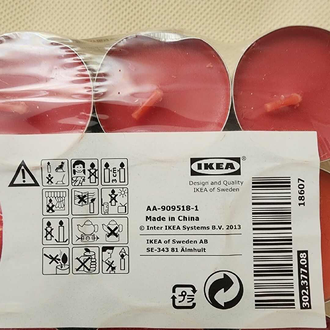 IKEA(イケア)のイケア　アロマキャンドルスィートベリーの香り　30個入り コスメ/美容のリラクゼーション(キャンドル)の商品写真