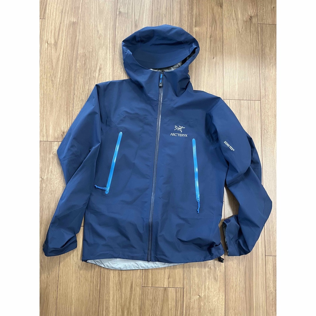 arcteryx マウンテンパーカー