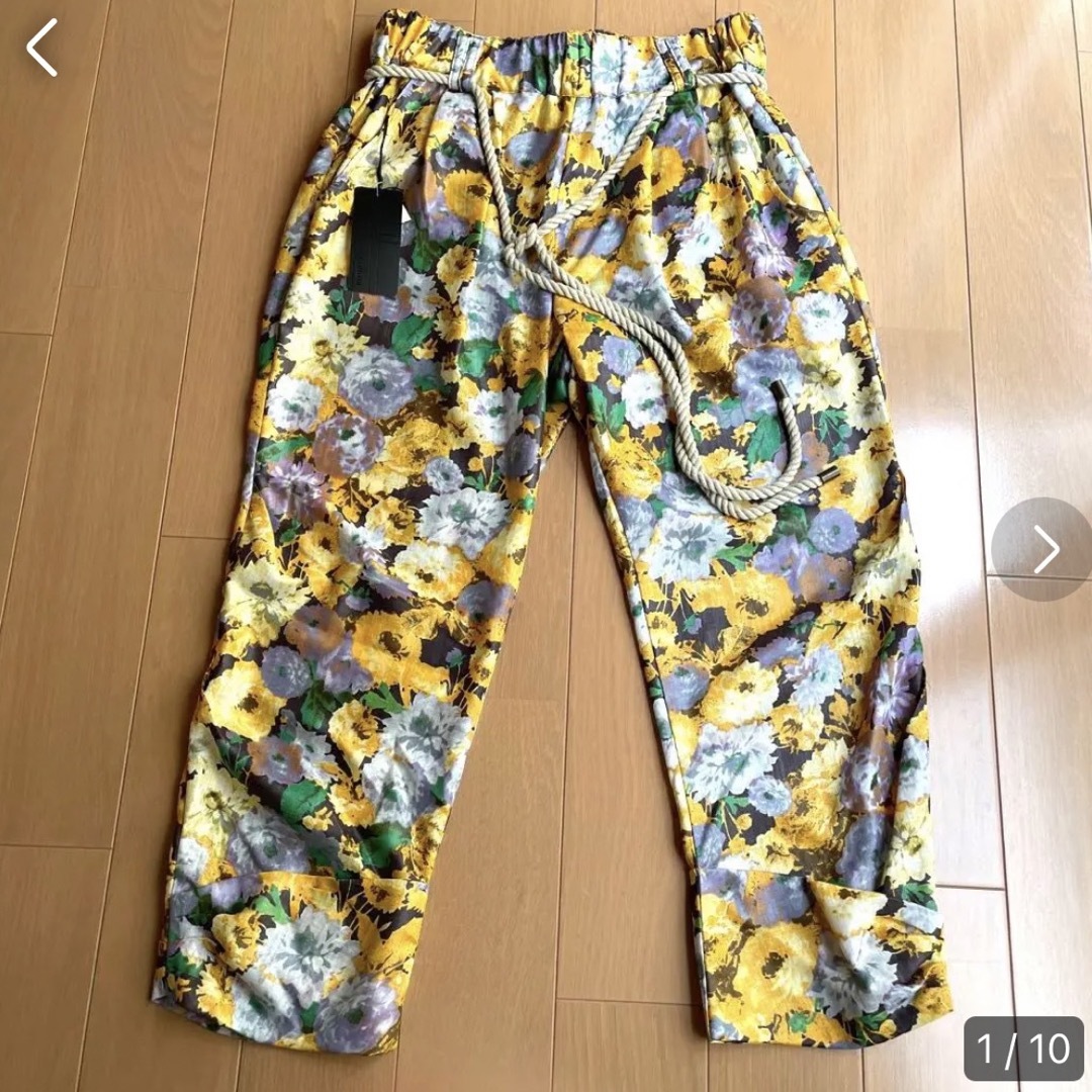 新品・未着用！colinaレディースパンツ