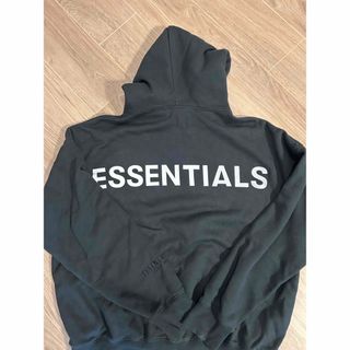 エッセンシャル(Essential)のessentials エッセンシャルズ(パーカー)