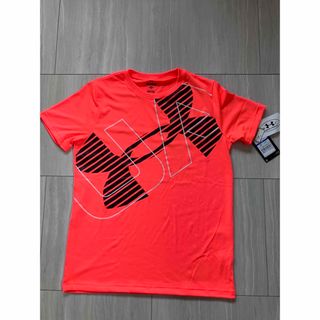 アンダーアーマー(UNDER ARMOUR)のアンダーアーマー160cm Tシャツ　【只今値下げ中】(トレーニング用品)