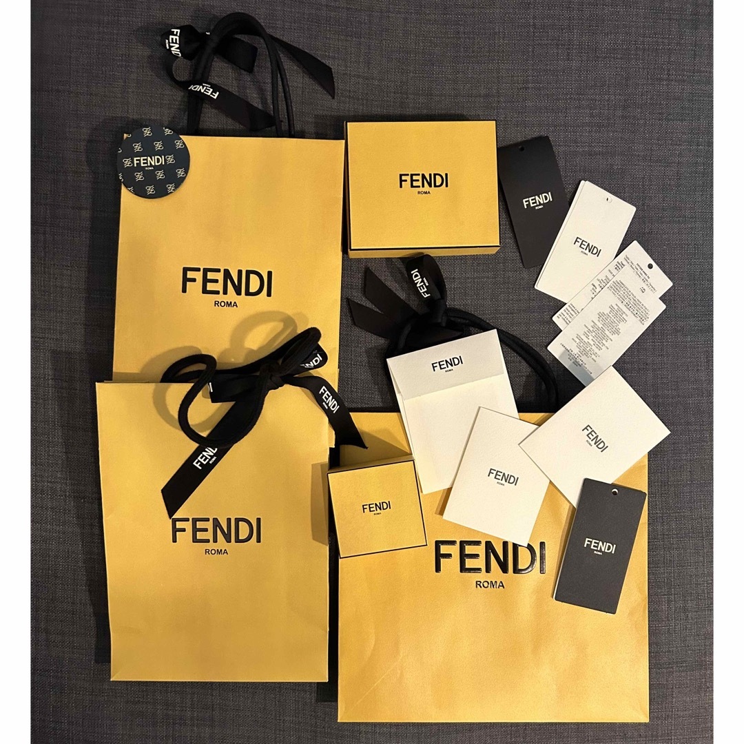 FENDI 空箱 ピアス ショッパー 紙袋 - ラッピング・包装