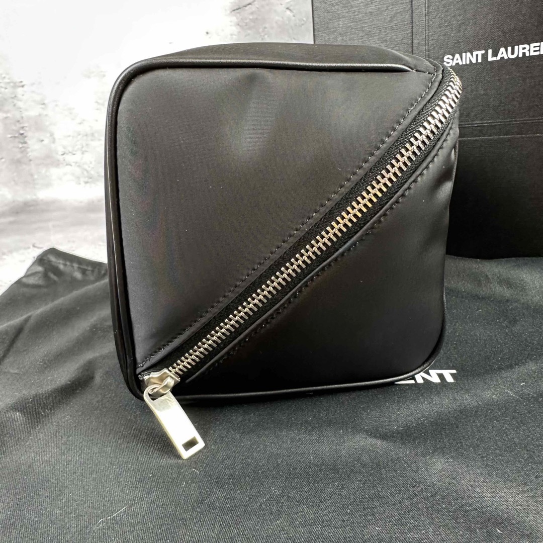 新品 SAINTLAURENT ギューブ ケース ポーチ  サンローラン