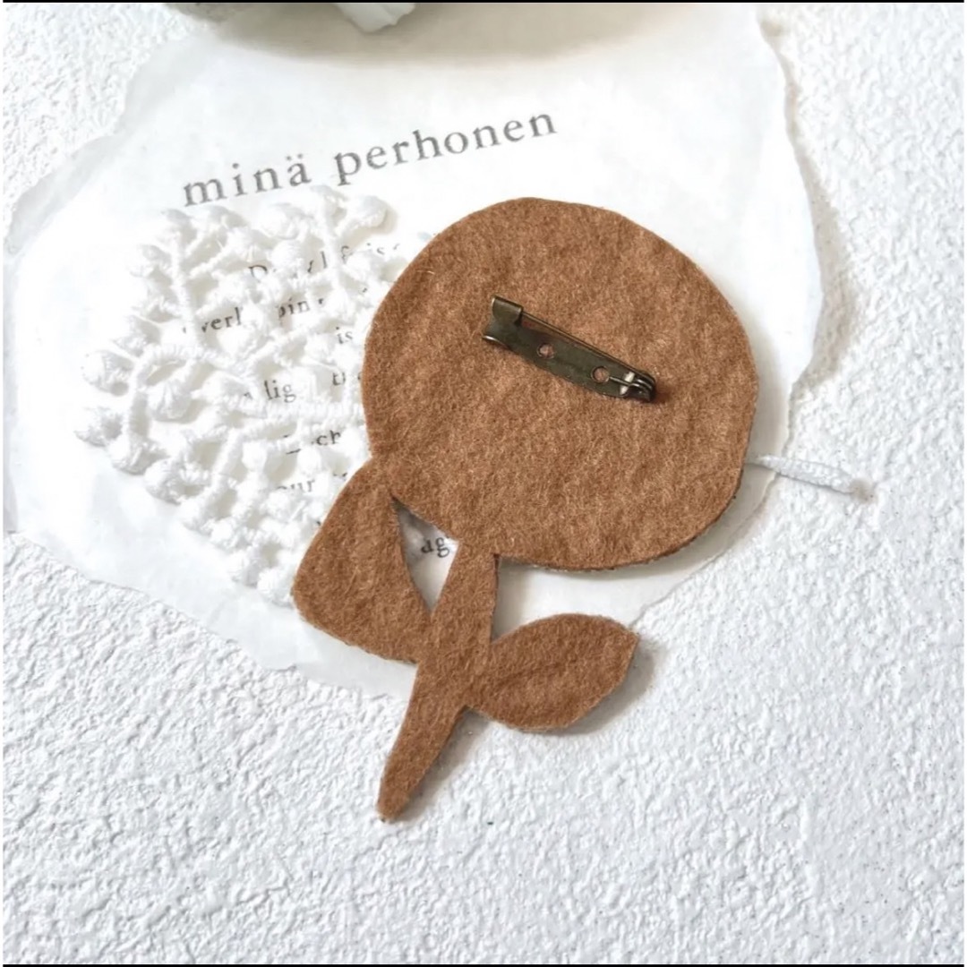 mina perhonen - ミナペルホネ ⚮̈ブローチ sand rose① 097 ⚮̈ mina perhonen - ミナペルホネ ⚮̈ブローチ sand rose① 097 ⚮̈