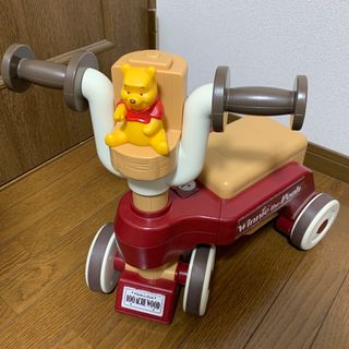 タカラトミー(Takara Tomy)のくまのプーさん おしゃべりウォーカーライダー(手押し車/カタカタ)