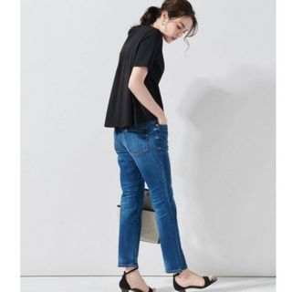 ニジュウサンク(23区)の23区　バックプリーツ　カットソー　ティーシャツ　ペプラム(Tシャツ(半袖/袖なし))