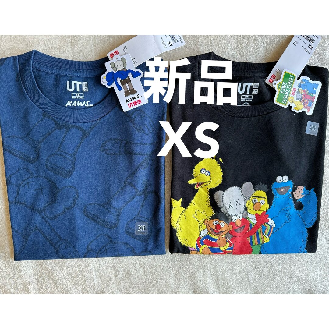 ユニクロ　カウズ　kaws  サイズM 2枚セット　トレーナー　スエット