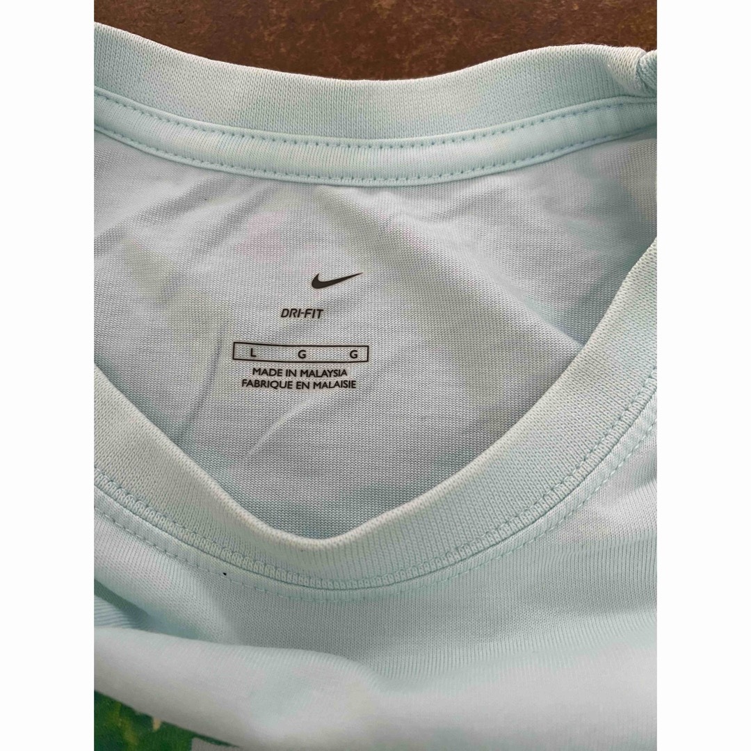 NIKE(ナイキ)のNIKE半袖シャツ  レディースのトップス(Tシャツ(半袖/袖なし))の商品写真