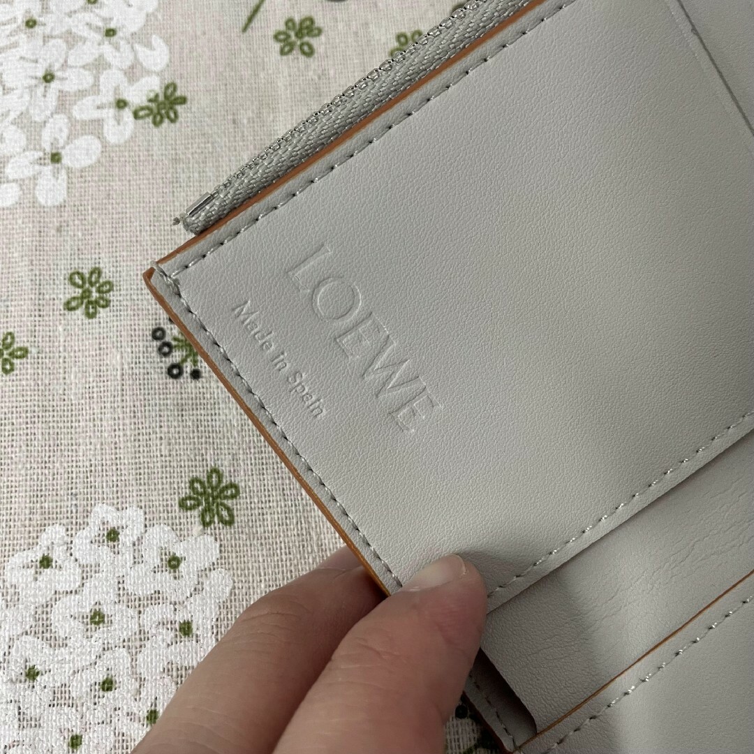 LOEWE - 極美品♡ロエベ ♬3つ折り財布 ☆小銭入れ ❤さいふ コイン