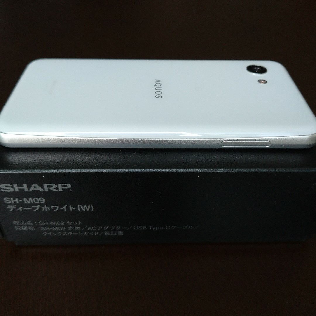 AQUOS R2 compact SH-M09　ディープホワイト　SIMフリー