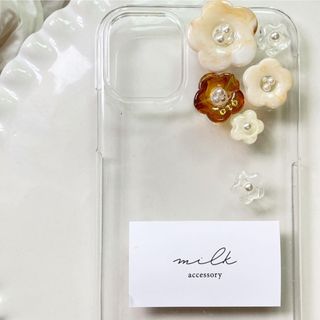 iPhoneケース　スマホケース　レジン　お花　クリア　(iPhoneケース)