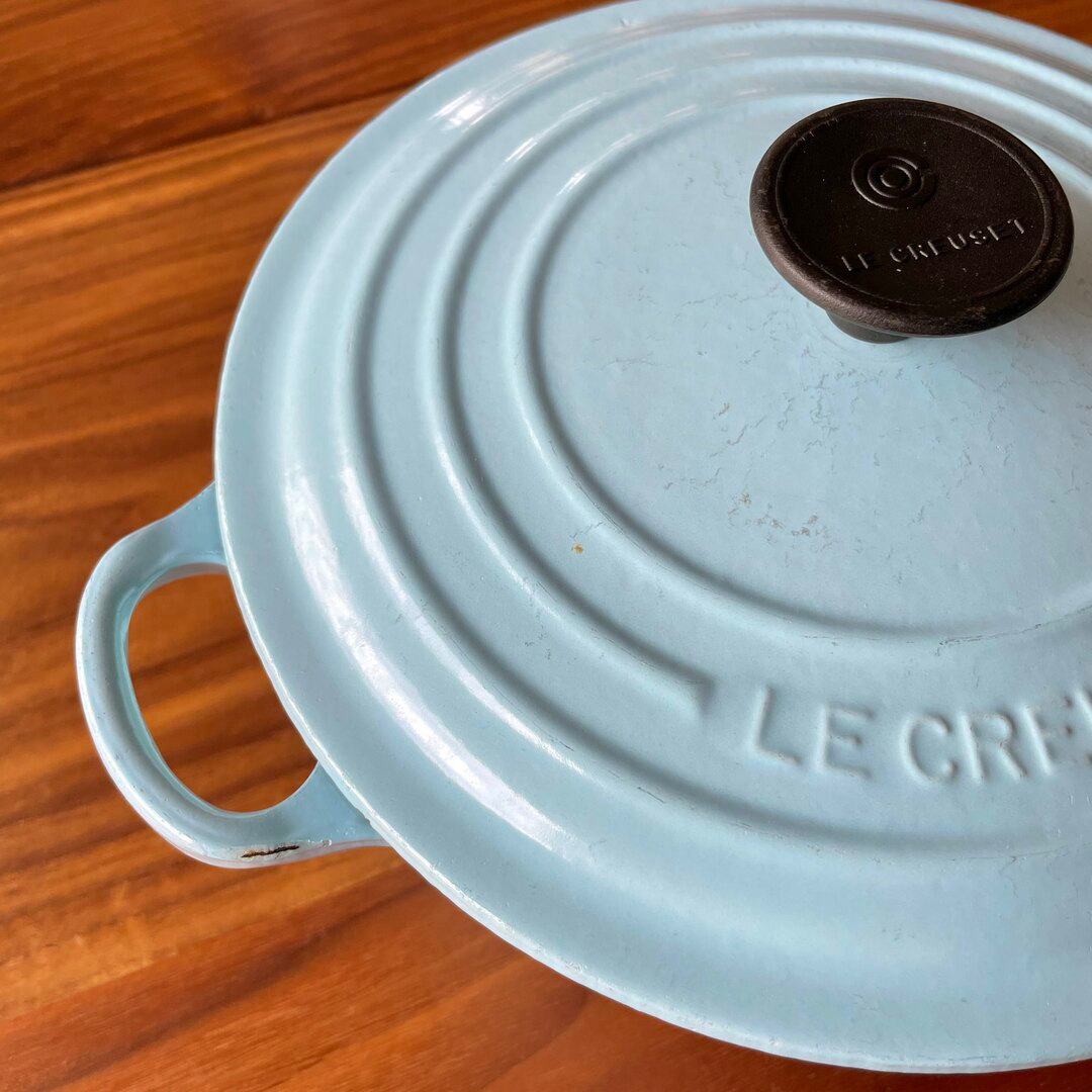 LE CREUSET(ルクルーゼ)のサテンブルー ル・クルーゼ ココット ロンド 20  廃盤色 インテリア/住まい/日用品のキッチン/食器(鍋/フライパン)の商品写真