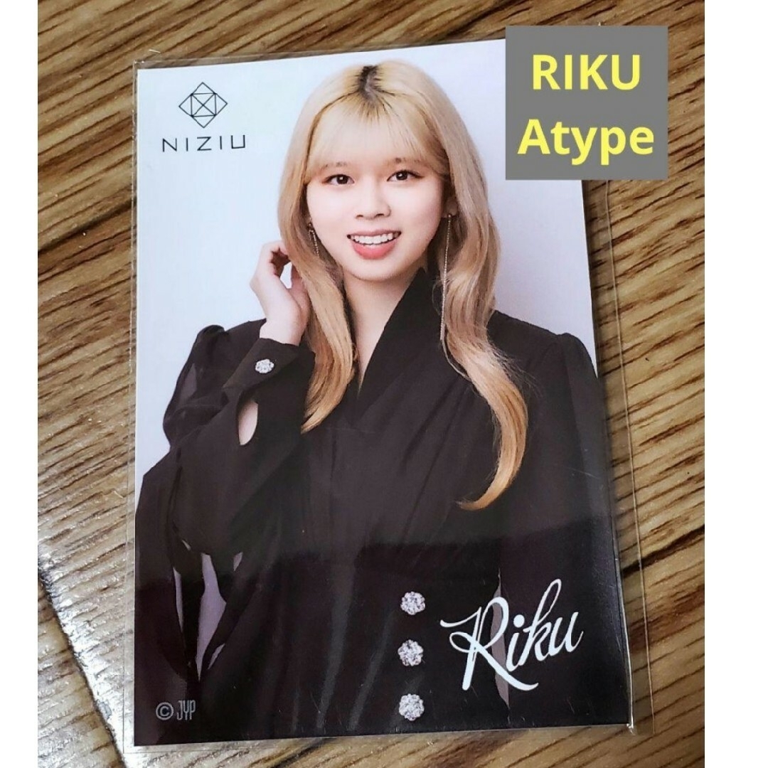 NiziU オリジナルステッカー エンタメ/ホビーのタレントグッズ(アイドルグッズ)の商品写真