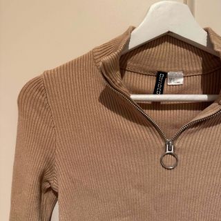 エイチアンドエム(H&M)のエイチアンドエム ジップニット(ニット/セーター)