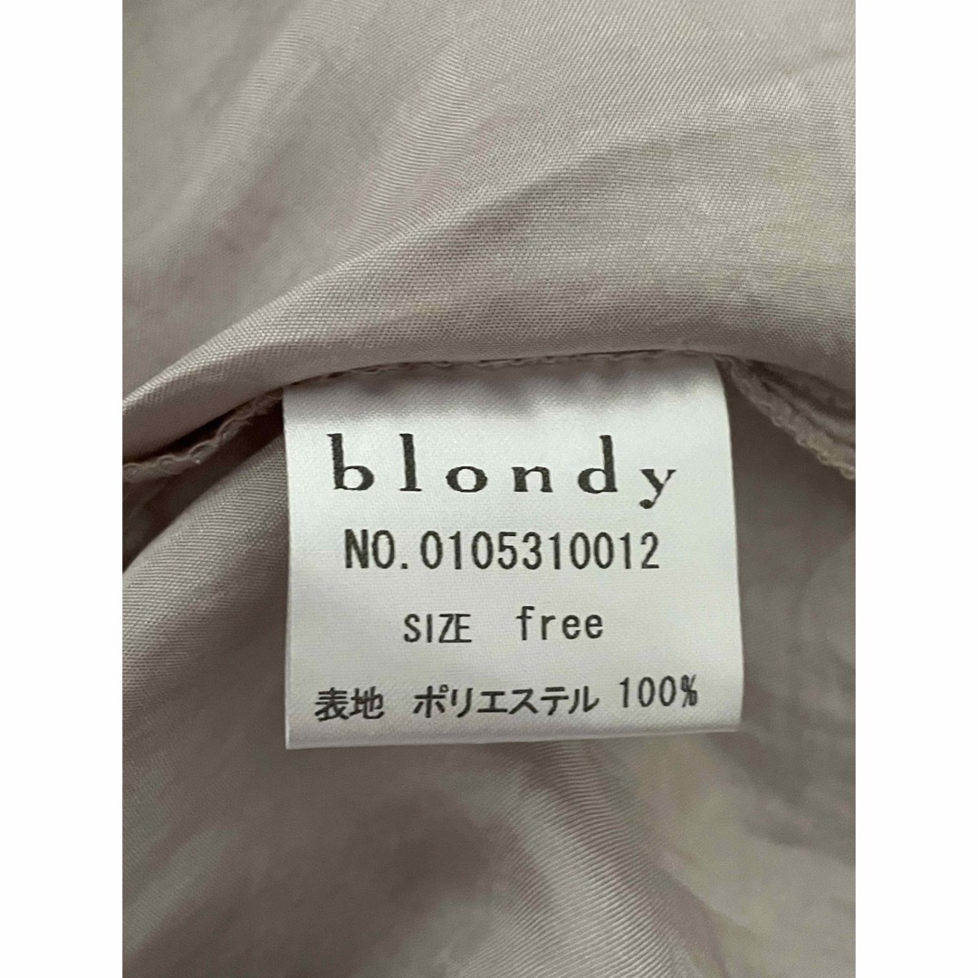 新品　タグ付き　blondy ブロンディー　ブラウス　F 4