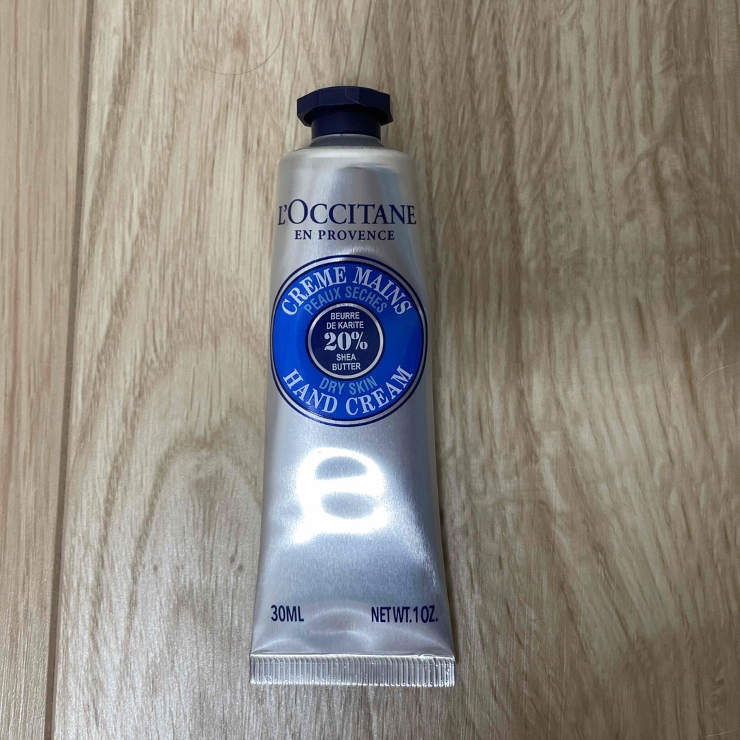 L'OCCITANE(ロクシタン)のL'OCCITANE ハンドクリーム 30ml SH ハンドクリーム　b コスメ/美容のボディケア(ハンドクリーム)の商品写真