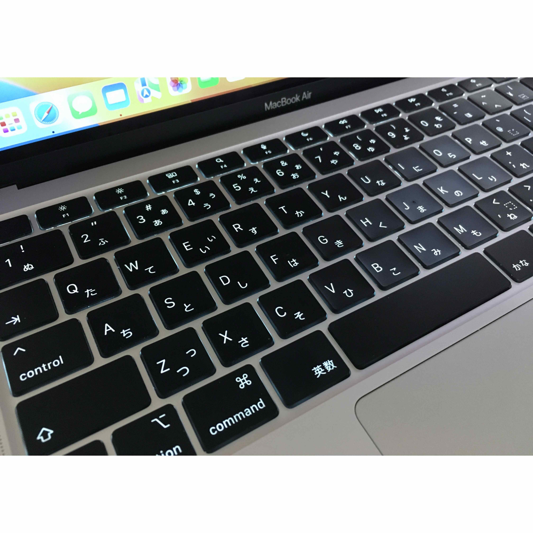 Apple(アップル)のMacbook air m1 2020 8G 256G 充放電14回 スマホ/家電/カメラのPC/タブレット(ノートPC)の商品写真