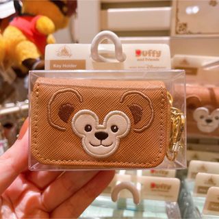 ????セール????香港ディズニー正規品　ダッフィー  キャリーミーポシェット