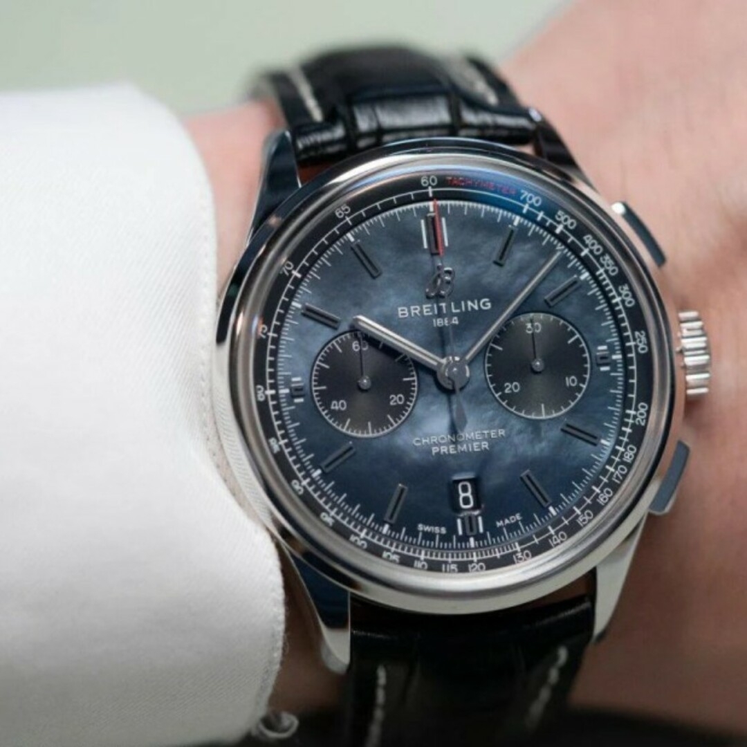 Hamilton(ハミルトン)のGWセール ハミルトンの純正のクロコダイルレザーベルト付き時計です メンズの時計(レザーベルト)の商品写真