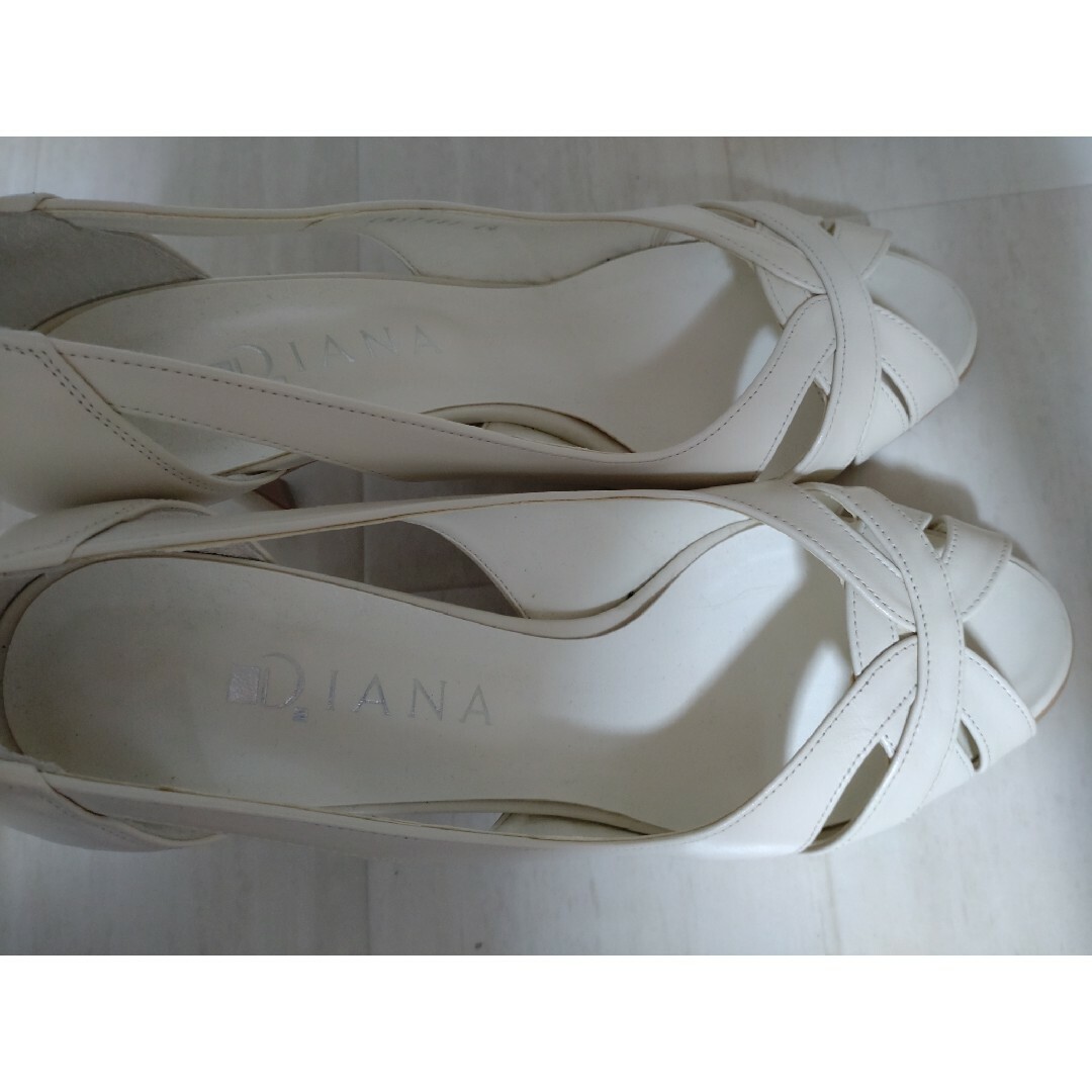 DIANA(ダイアナ)のDIANA レディースの靴/シューズ(ハイヒール/パンプス)の商品写真