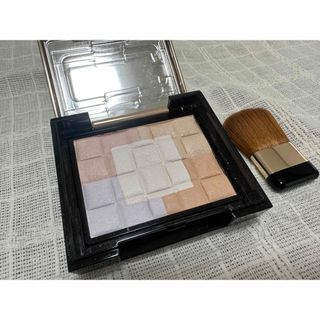 マキアージュ(MAQuillAGE)の【りんごケーキ様　専用】マキアージュ　ハイライト　ドラマティックムードヴェール(フェイスカラー)