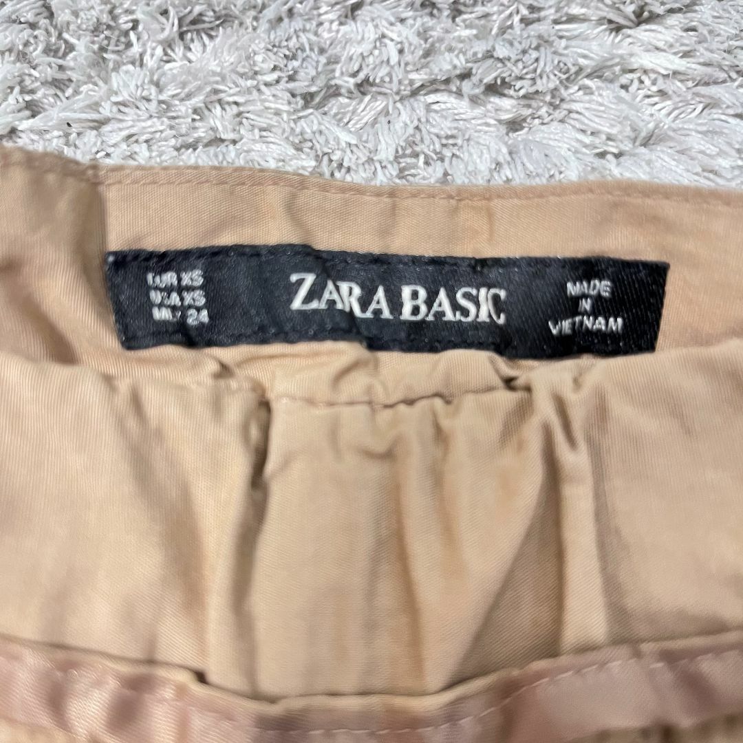 ZARA(ザラ)のZARA（ザラ） パンツ レディースのパンツ(カジュアルパンツ)の商品写真