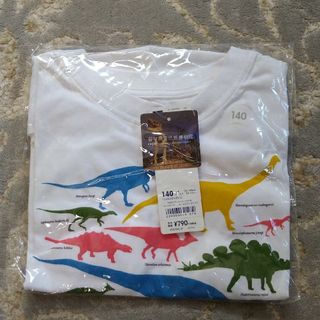 ジーユー(GU)の新品未使用☆GU 恐竜柄Tシャツ(Tシャツ/カットソー)