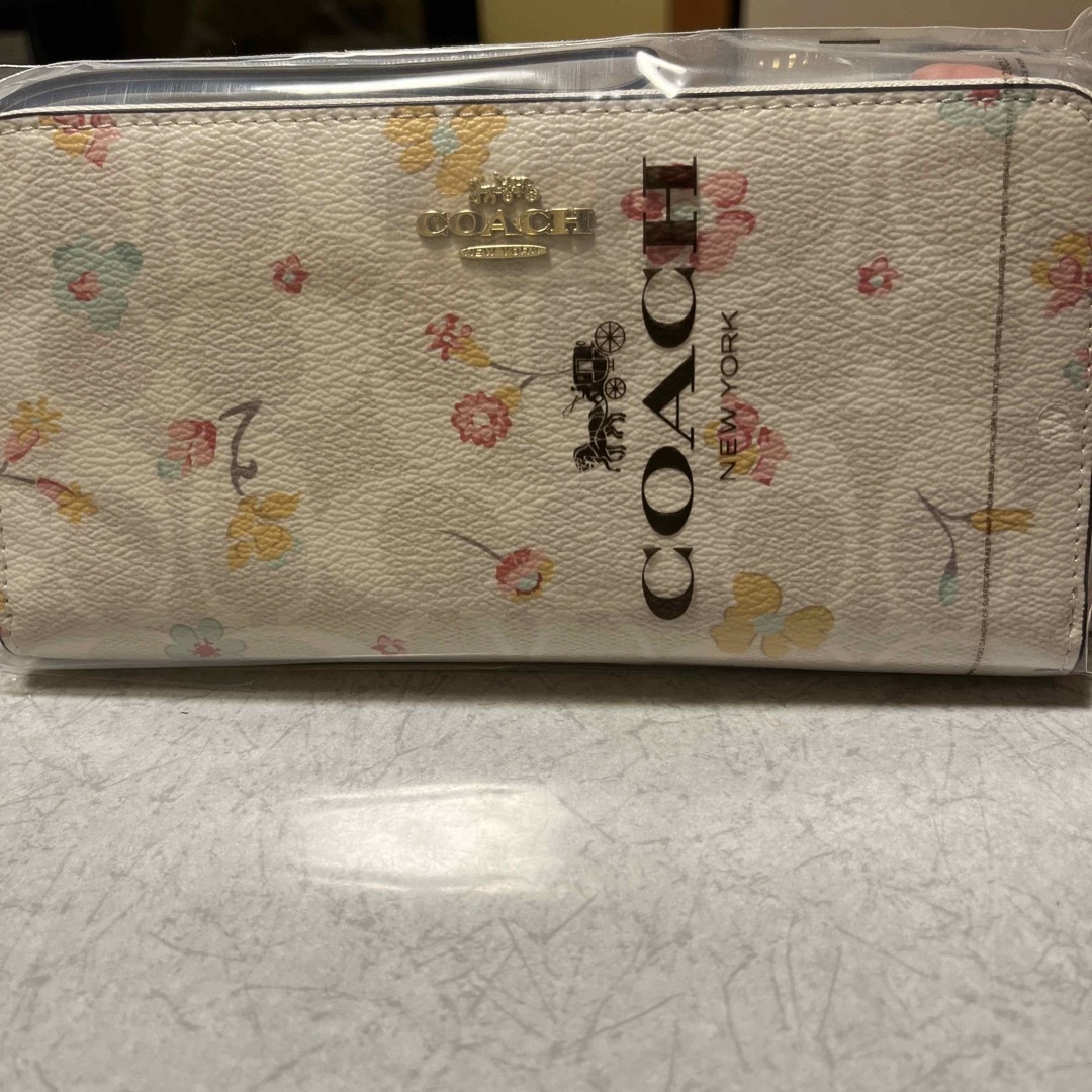 COACH - コーチ長財布C8695の通販 by maru's shop|コーチならラクマ COACH - コーチ長財布C8695の通販 by maru's shop|コーチならラクマ