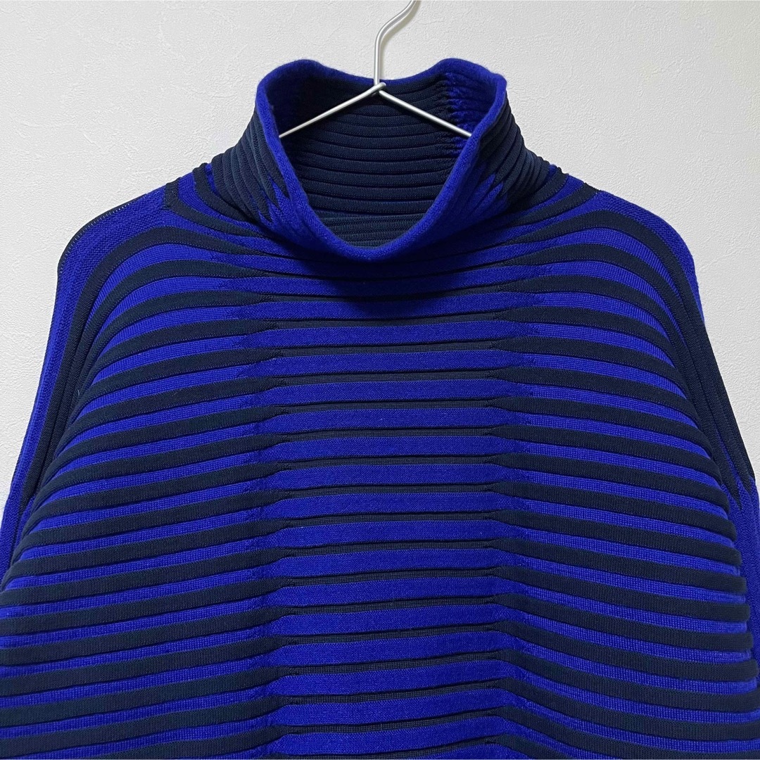 ISSEY MIYAKE(イッセイミヤケ)のISSEY MIYAKE イッセイミヤケ ハイネックプリーツニット レディースのトップス(ニット/セーター)の商品写真