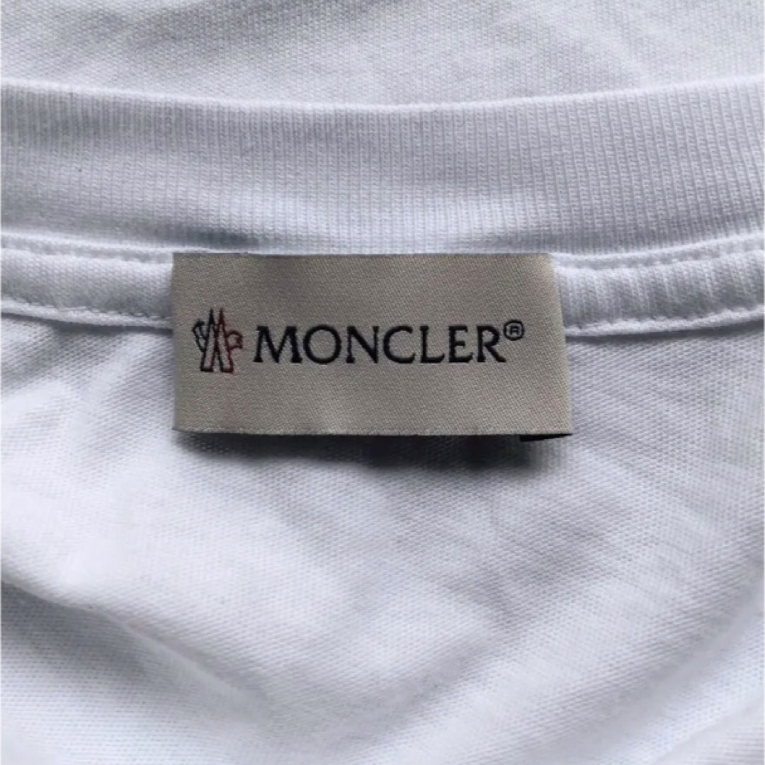 MONCLER(モンクレール)の2021 MONCLER モンクレール　Tシャツ ホワイト　白　人気定番モデル メンズのトップス(Tシャツ/カットソー(半袖/袖なし))の商品写真