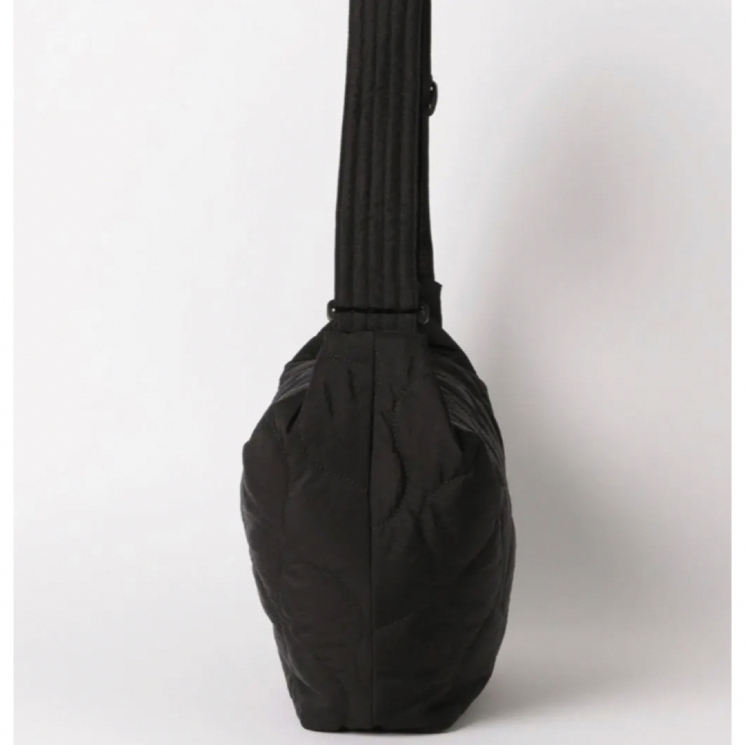 LOWRYS FARM(ローリーズファーム)のローリーズファーム♡キルティングショルダー　新品 レディースのバッグ(ショルダーバッグ)の商品写真