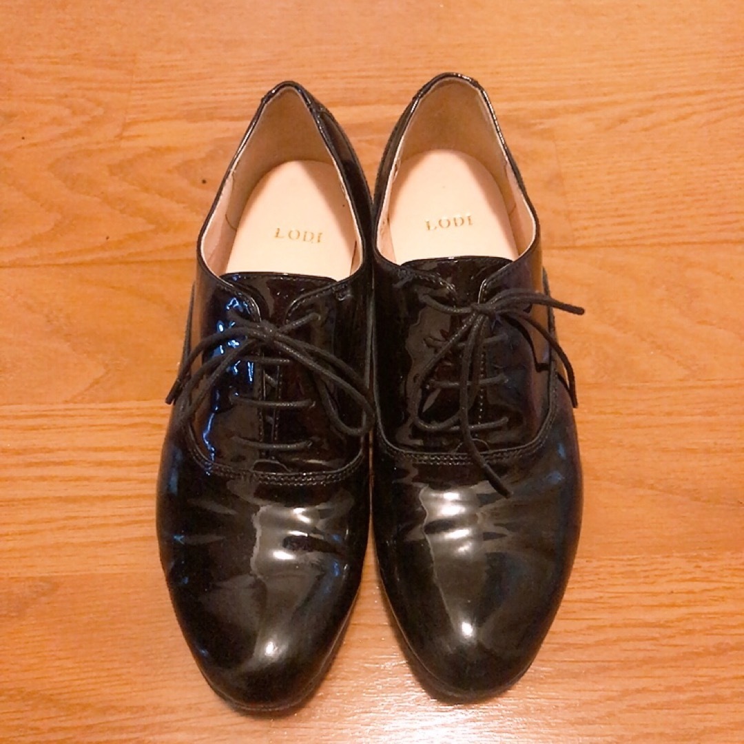 LODI エナメルシューズ22.5cm レディースの靴/シューズ(ローファー/革靴)の商品写真