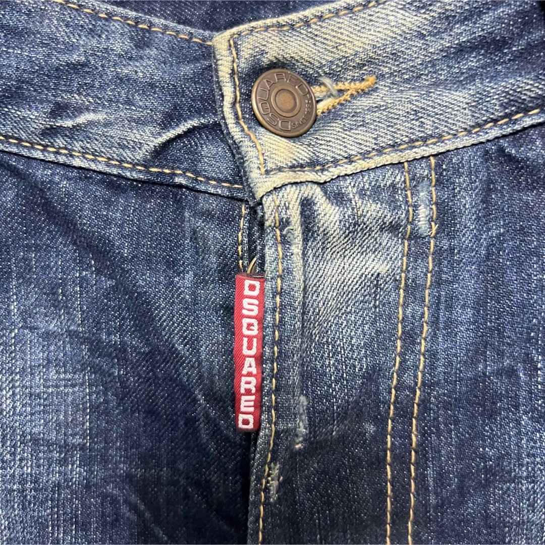 DSQUARED2 ユーズドリペア加工ワッペンデニムショートパンツ