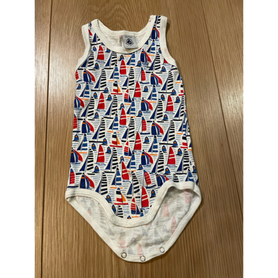 PETIT BATEAU(プチバトー)のプチバトー　肌着12m/74cm タンクトップ　2枚セット キッズ/ベビー/マタニティのベビー服(~85cm)(肌着/下着)の商品写真