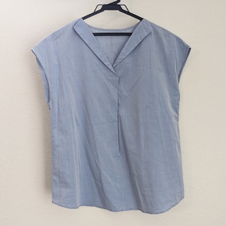 ジーユー(GU)のGU フレンチスリーブ オープンネックシャツ（水色）(シャツ/ブラウス(半袖/袖なし))