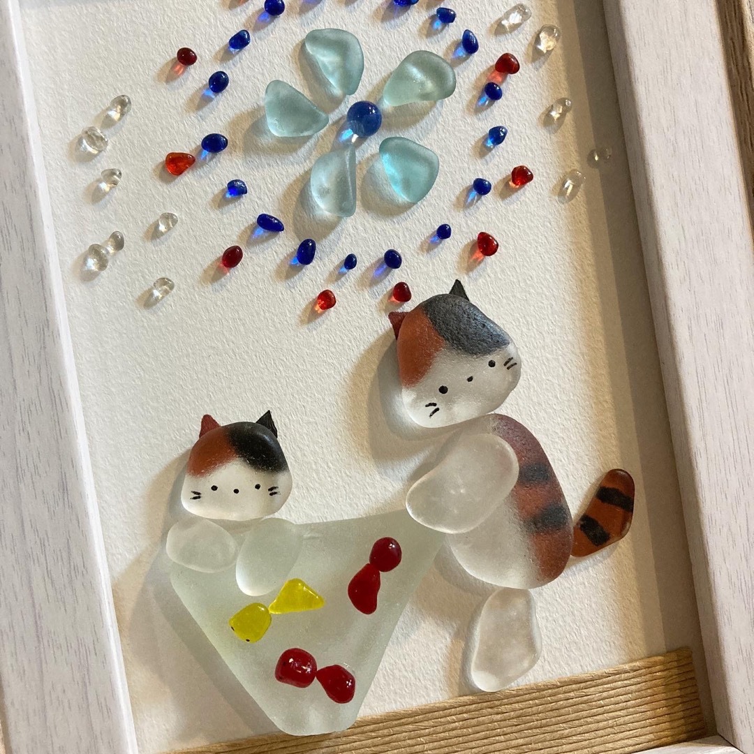 SALE価格 シーグラスアート 三毛猫親子と金魚 花火 夏 プレゼント ネコの通販 by シーグラスアート|ラクマ SALE価格 シーグラスアート 三毛猫親子と金魚 花火 夏 プレゼント ネコの通販 by シーグラスアート|ラクマ