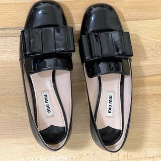 新品 miumiu パンプス 38 黒 リボン