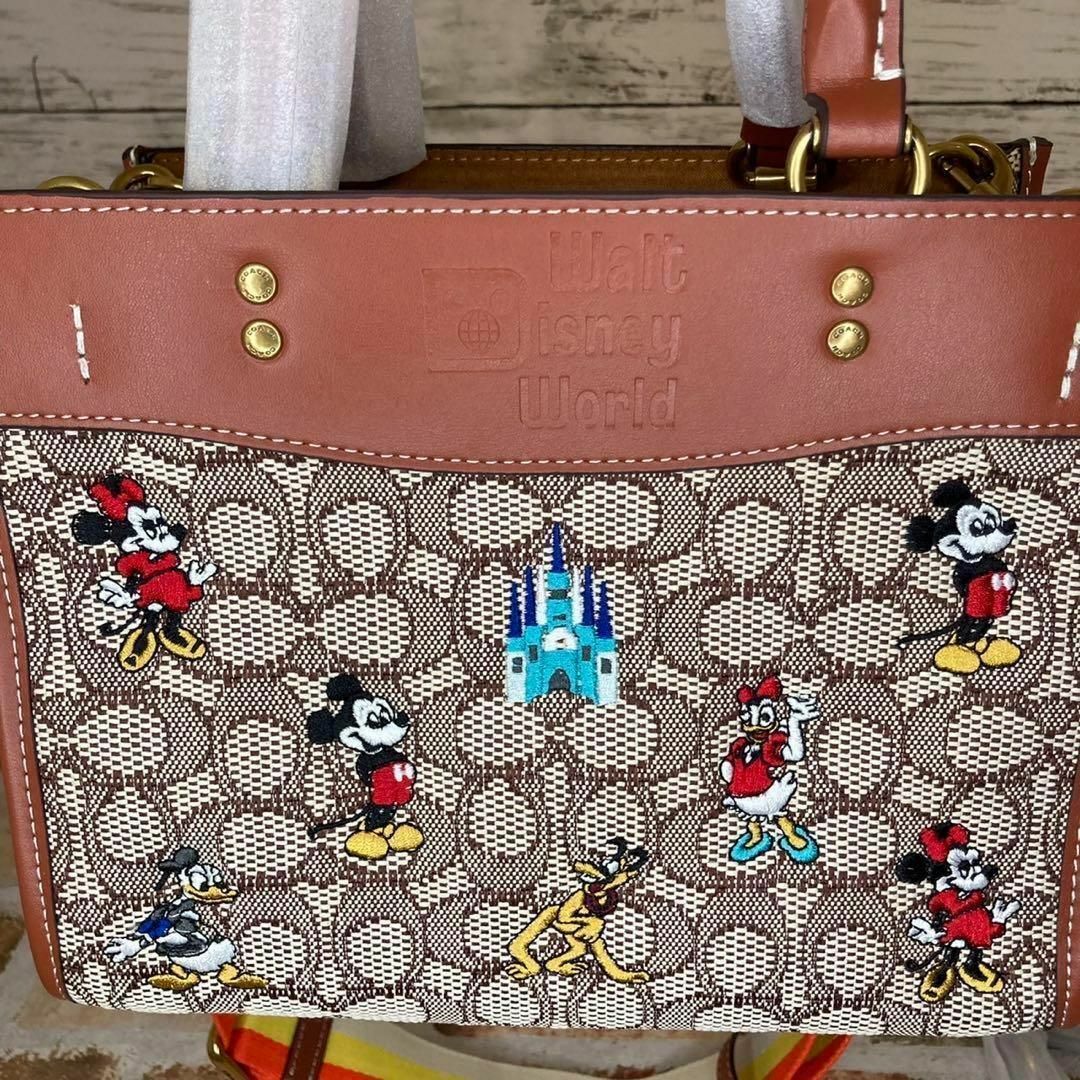 新品　未使用　coach コーチ　ローグ　ディズニー　ミッキー　ミニー　ドナルド